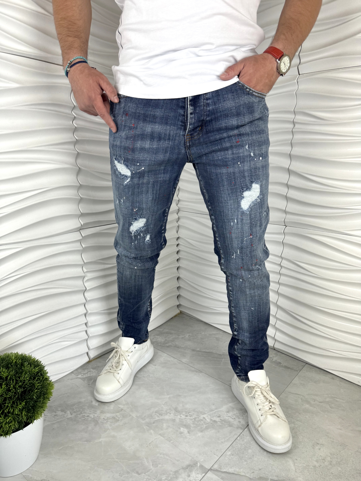 Мъжки дънки в син цвят с избелял ефект 