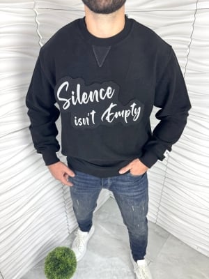 Мъжка блуза в черно с голям надпис отпред 