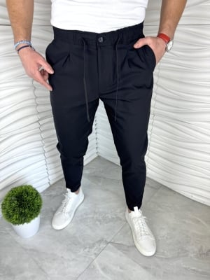 Мъжки спортен панталон в черно 