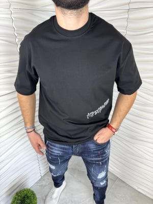 Мъжка тениска с изображение на гърба в черно