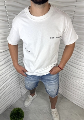 Мъжка тениска в бял цвят с надписи отпред