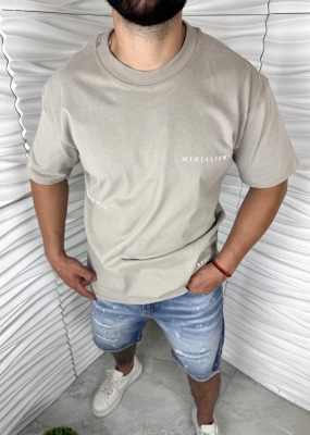 Мъжка тениска в сив цвят с надписи отпред