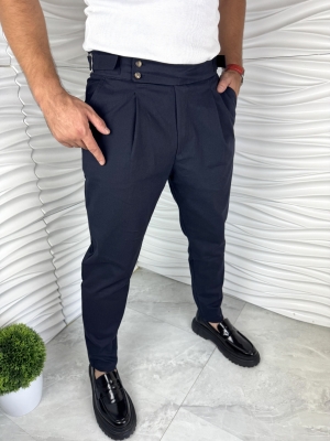 Мъжки панталони в тъмно син цвят с тока