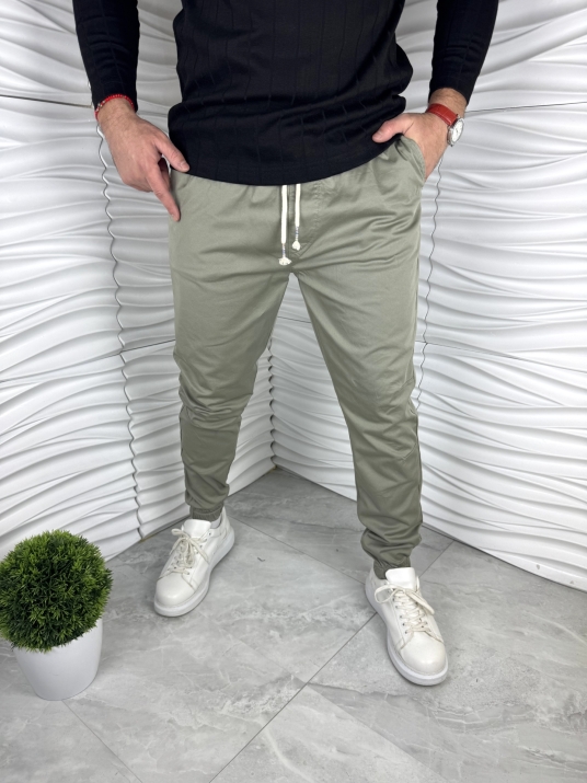 Мъжко спортно долнище в зеленикав цвят